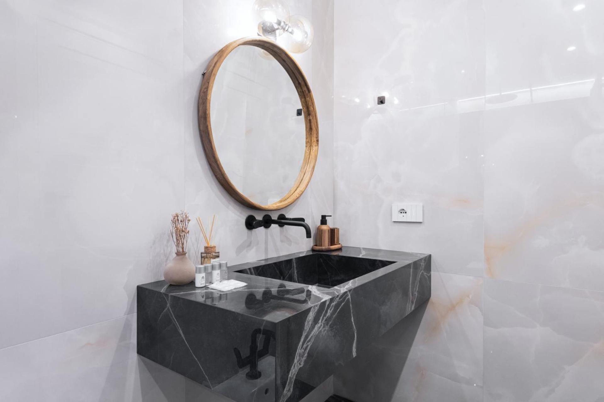 Easylife - Spa E Terrazza A Pochi Passi Dal Duomo 米兰 外观 照片